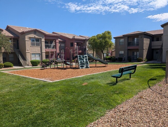 Building Photo - 8000 W Badura Ave