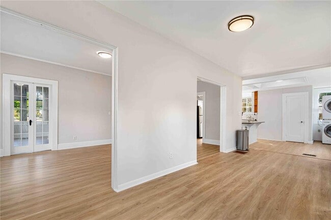 Building Photo - 2302 12th St N