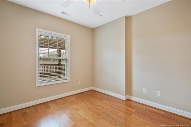 Building Photo - 1611 Bluffside Dr