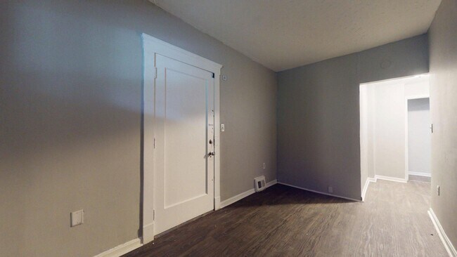 Building Photo - 3889 W.33rd