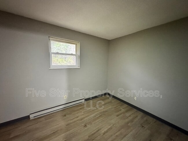 Building Photo - 2080 W Washington St