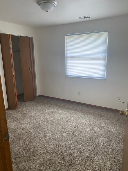 Building Photo - 318 Nordale Ave