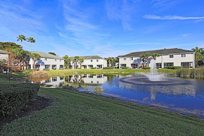 Building Photo - Cypress Landing 10033