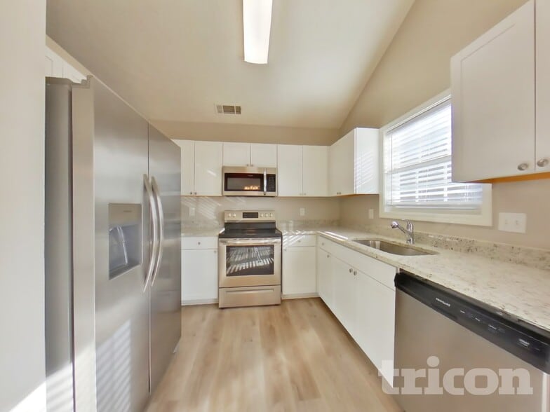 Building Photo - 125 Shenandoah Dr