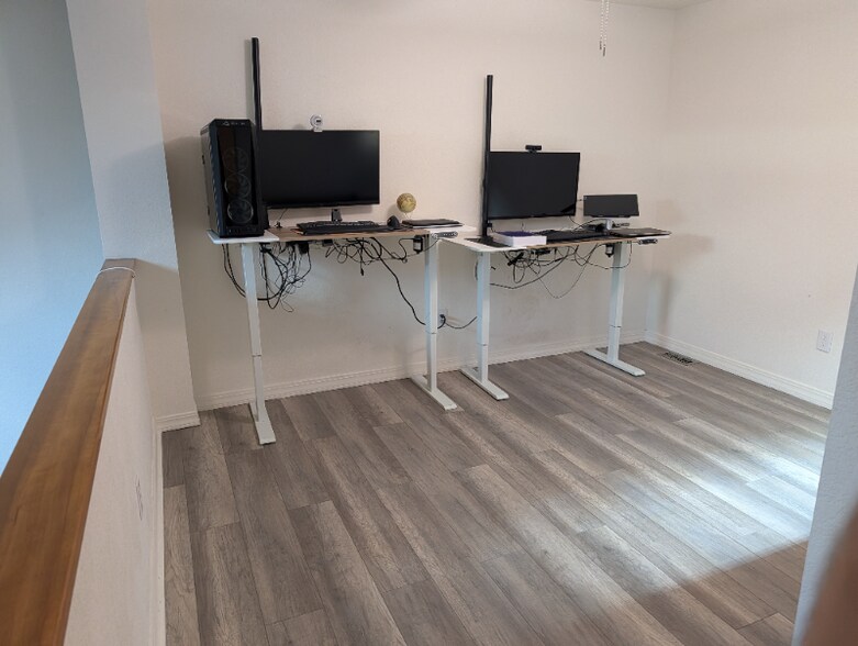 Building Photo - 1205 James Ct