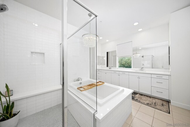 Building Photo - 8850 Weston Rd