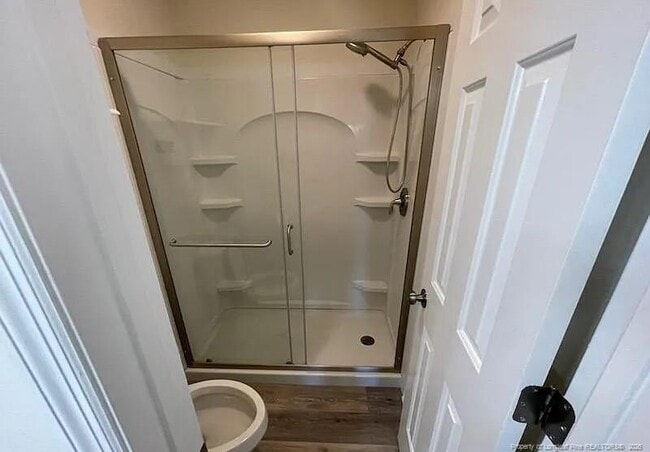 Building Photo - 104 Mallard Cove