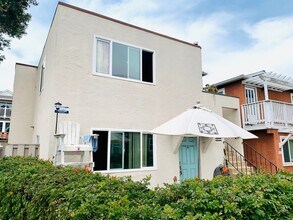 Building Photo - LOCATED IN THE HEART OF MISSION BEACH RIGH...