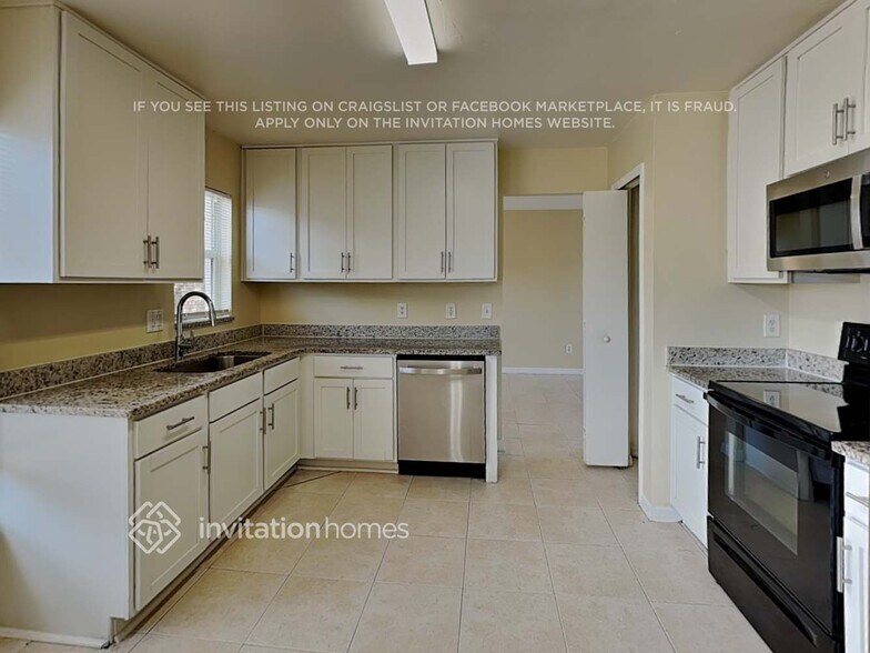 Building Photo - 835 McLean Ct