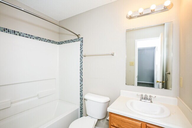 Building Photo - 12163 Maize Dr