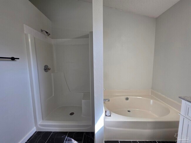 Building Photo - 3429 Jubilee Dr
