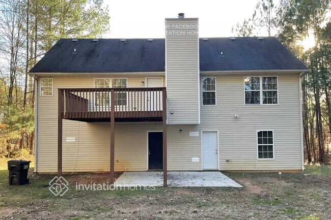 Building Photo - 200 Shadowbrook Dr