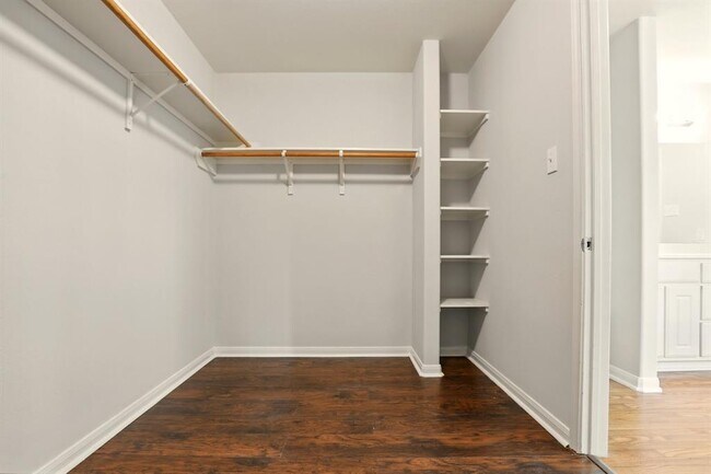 Building Photo - 4006 Enclave Mist Ln