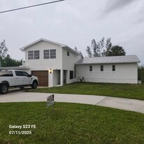 Building Photo - 322 Darst Ave