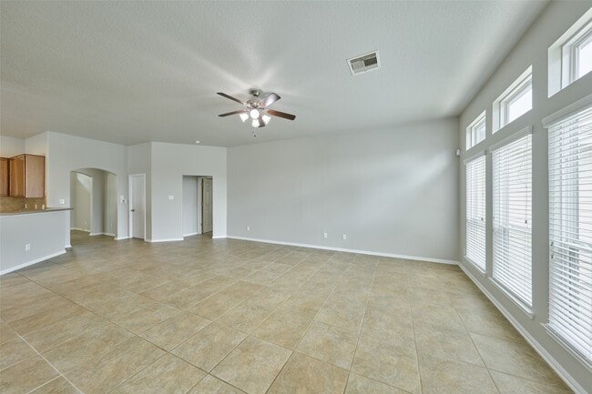 Building Photo - 9935 Knob Hollow Way