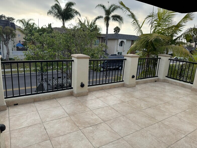 Balcony facing West - 302 Portland Cir