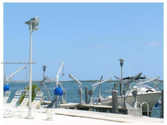 Building Photo - 150 SE 25th Rd