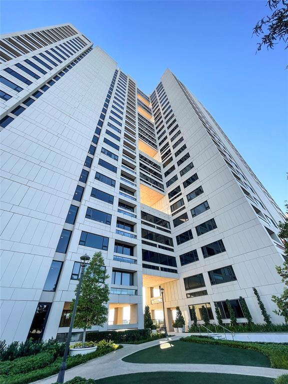 Building Photo - 1111 Hermann Dr