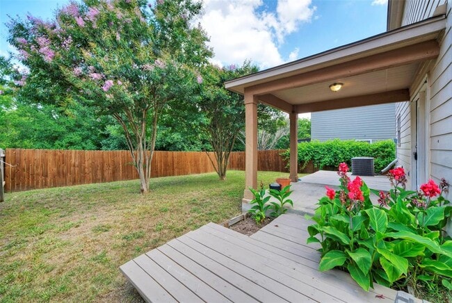 Building Photo - 140 Plum Path