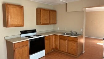 Building Photo - 784 33 Rd