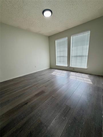 Building Photo - 823 Blue Oak Dr