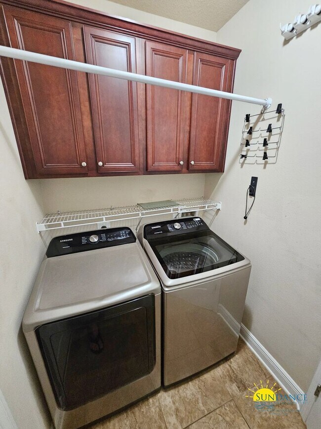 Building Photo - Charming 3BR Home Near 30A Beaches in Santa Rosa Beach!