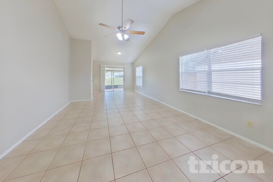 Building Photo - 13311 Laraway Dr