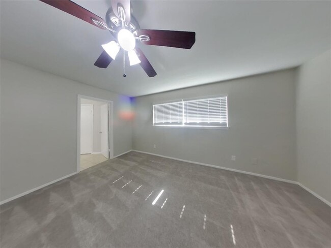 Building Photo - 4827 Casemont Dr
