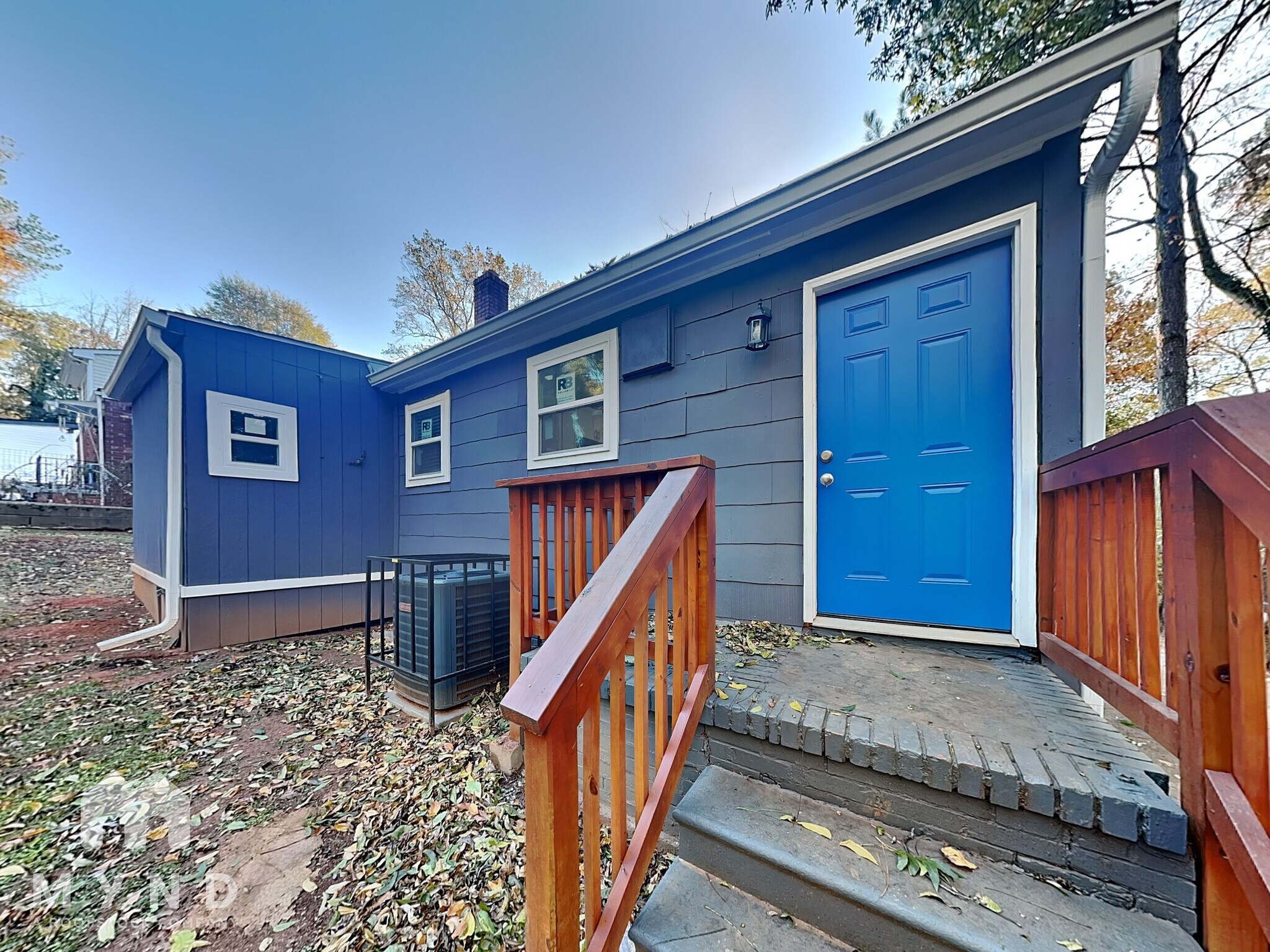 Building Photo - 1290 Elizabeth Ave SW