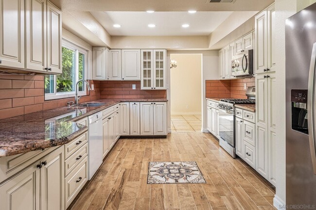 Building Photo - 3016 Segovia Ct