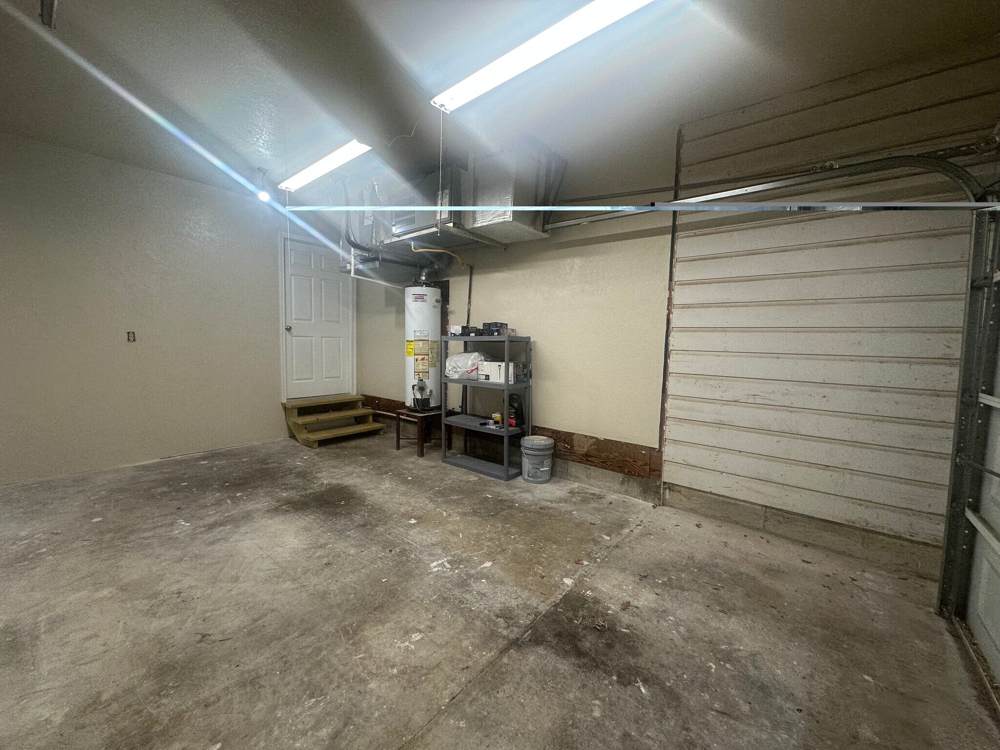 Building Photo - 1316 Eastview Dr