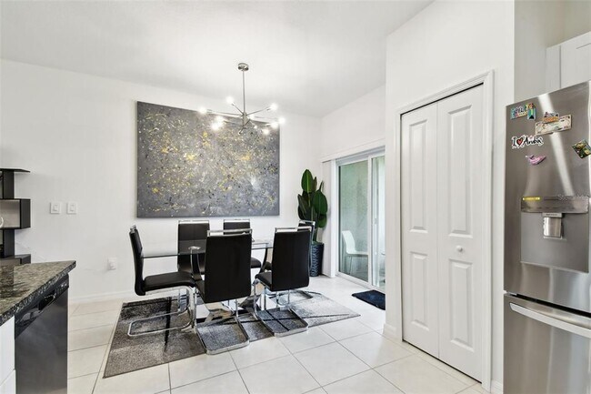 Building Photo - 2513 Sunray Venus Wy