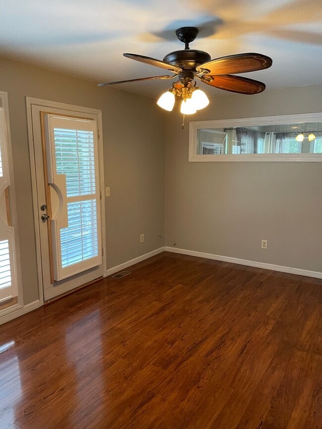 Building Photo - 3 bedroom Bathroom House in River Run Planation