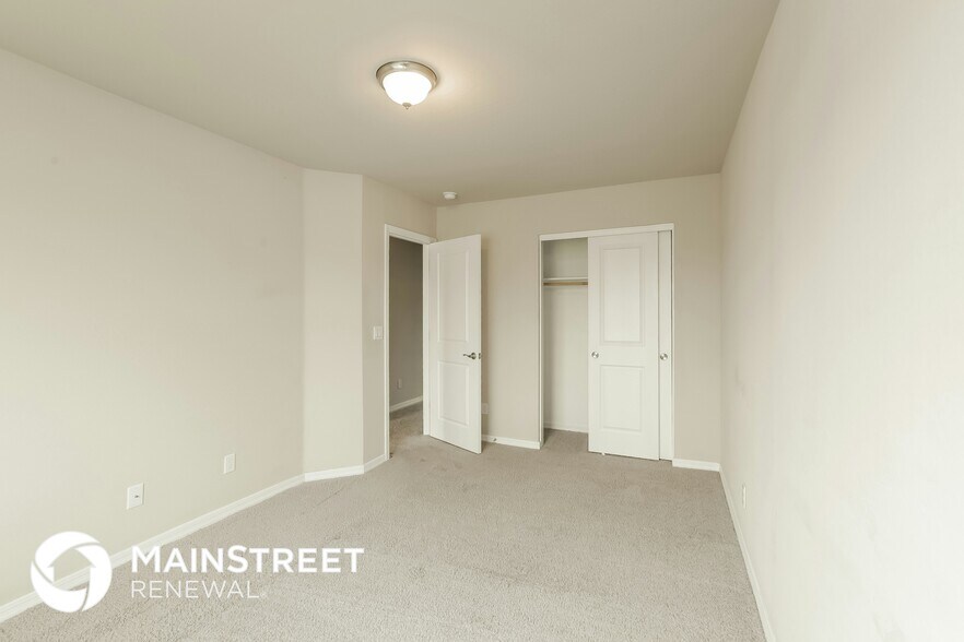 Building Photo - 2000 N 36th St