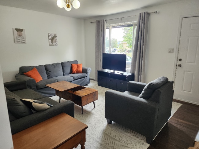 Building Photo - 7618 Umatilla St