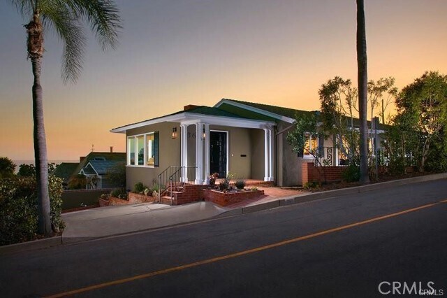 Building Photo - 361 High Dr