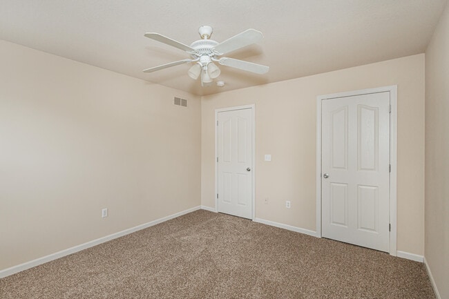Building Photo - 307 Burnside Dr
