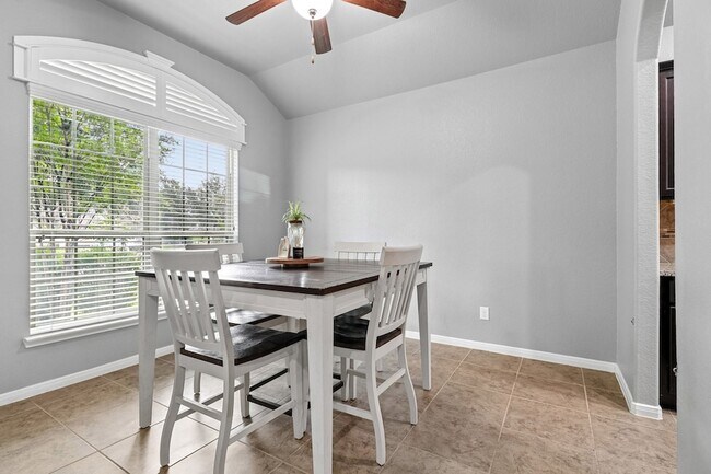 Building Photo - 21396 Timber Lodge Ln