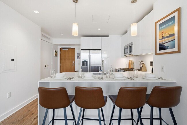 Building Photo - 399 Fremont St