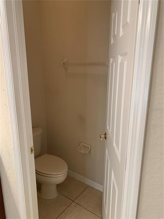 Building Photo - 10724 Banfield Dr