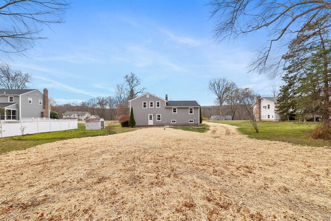 Building Photo - 410 S Stone St