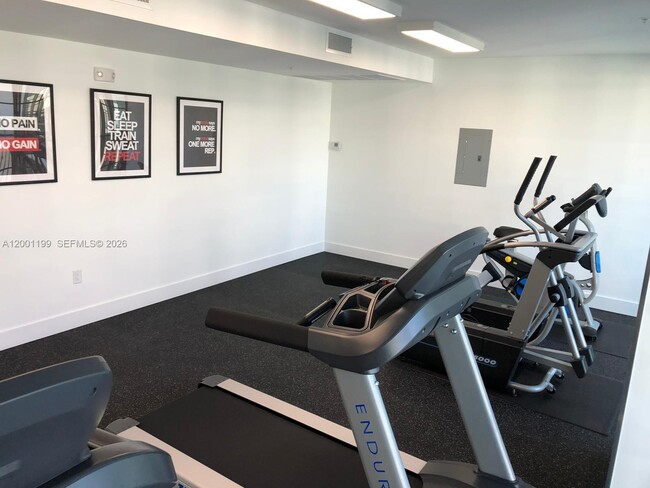 Building Photo - 4100 SW 64th Ave