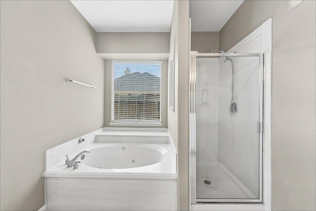Building Photo - 17507 Whispering Star Ct