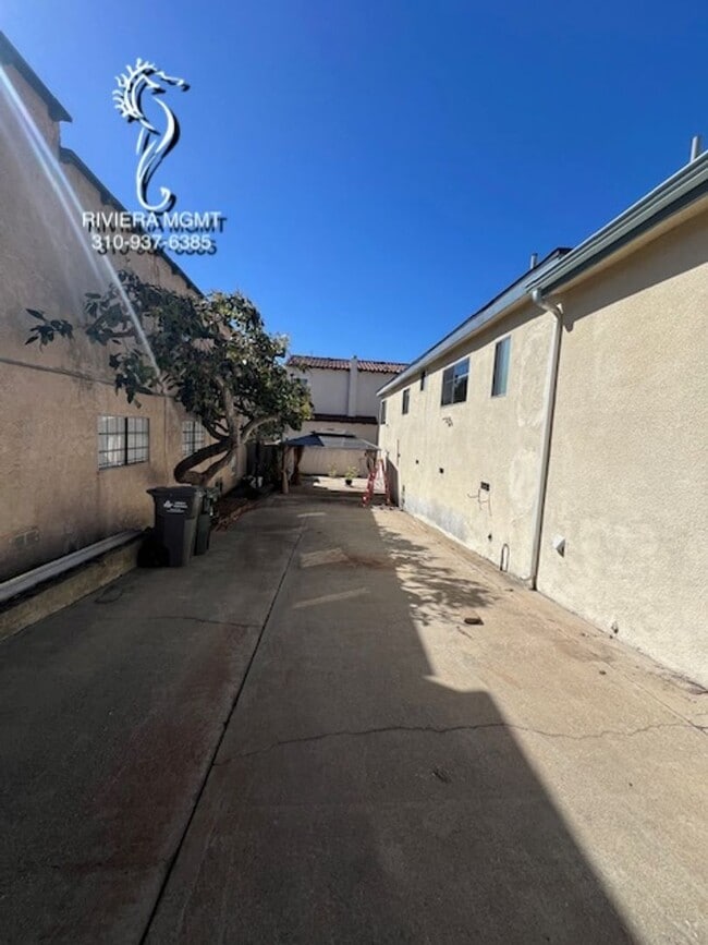 Building Photo - House in Redondo Beach