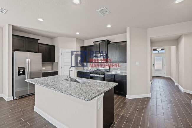 Building Photo - Charming 4-Bed / 2-Bath New Home — Spaciou...