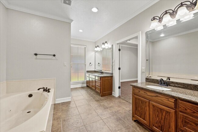 Building Photo - 3490 Prescott Dr
