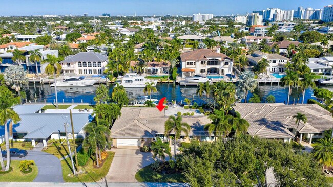 Building Photo - 2871 NE 26th Ct