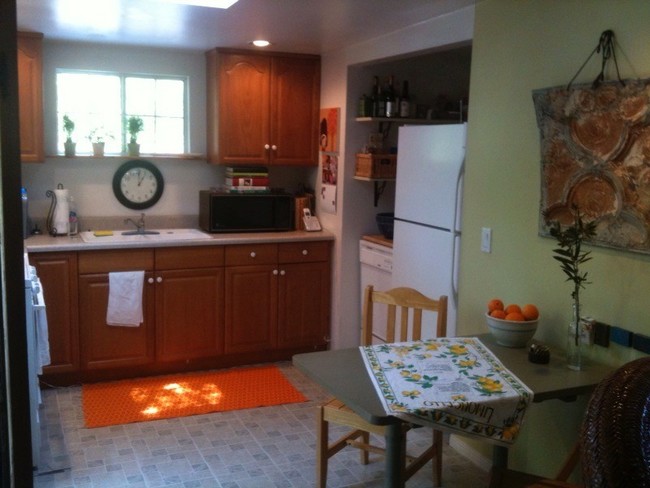 Primary Photo - 526 Fernwood Pacific Dr