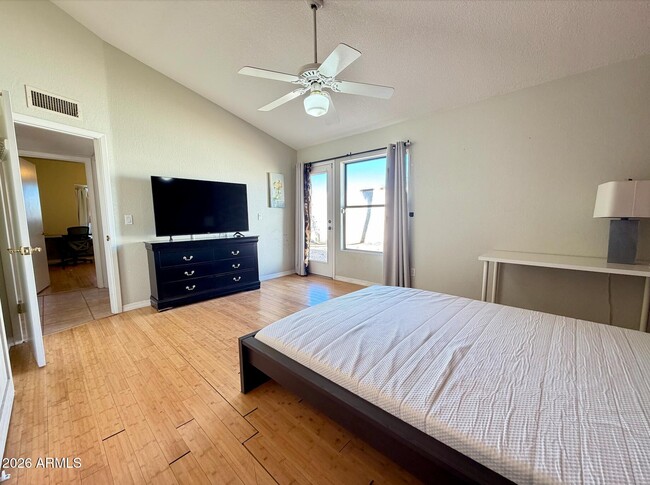 Building Photo - 1396 N 87th St