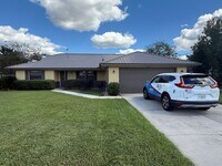 Building Photo - Charming 3-Bed, 2-Bath Oasis with Pool & E...